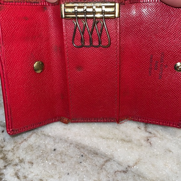Louis Vuitton Red Epi Leather 4 Key Case - Picture 14 of 16